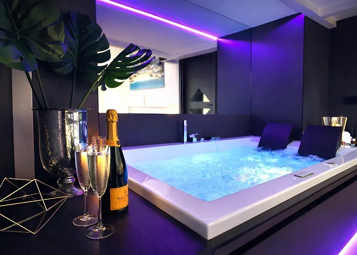 Lux- Spanish Steps 60A Exclusive Suite Apartment